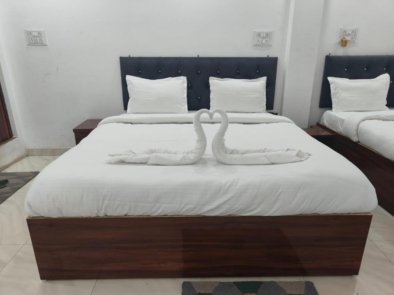 Hotel Chandra Residency - Kashi