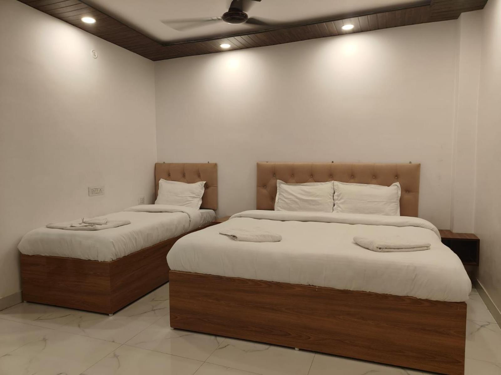 Chandra Residency - Kashi Hotel 3*