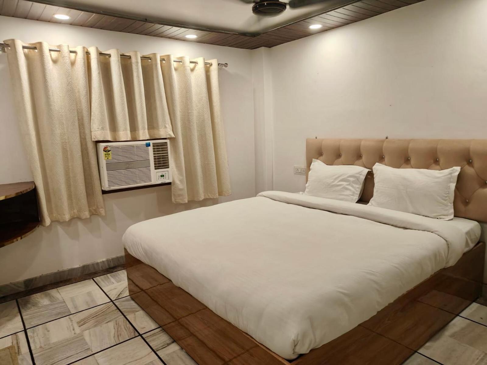 Chandra Residency - Kashi Hotel Varanasi